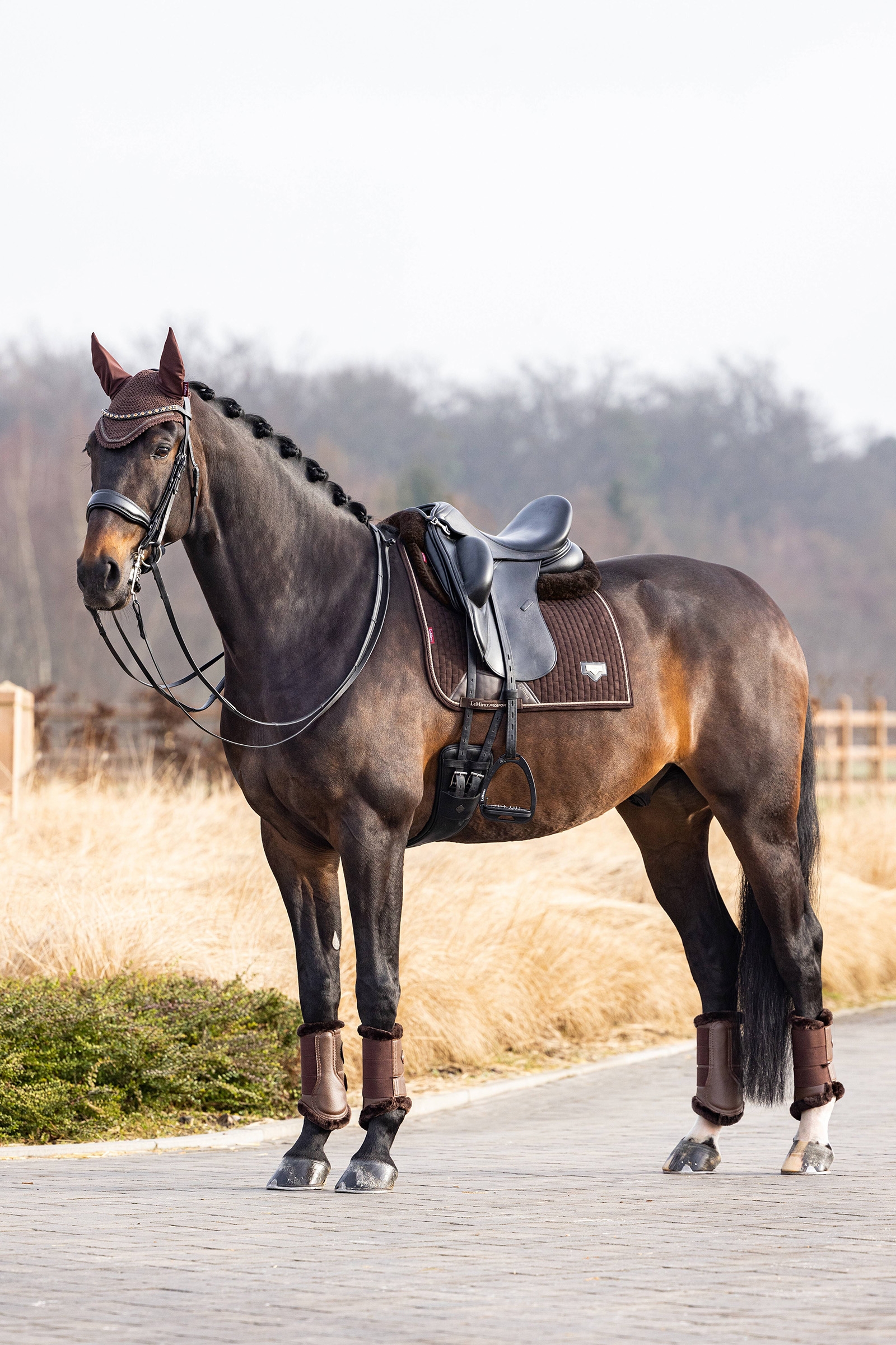 LeMieux Puissance czaprak ujeżdżeniowy z imitacji zamszu