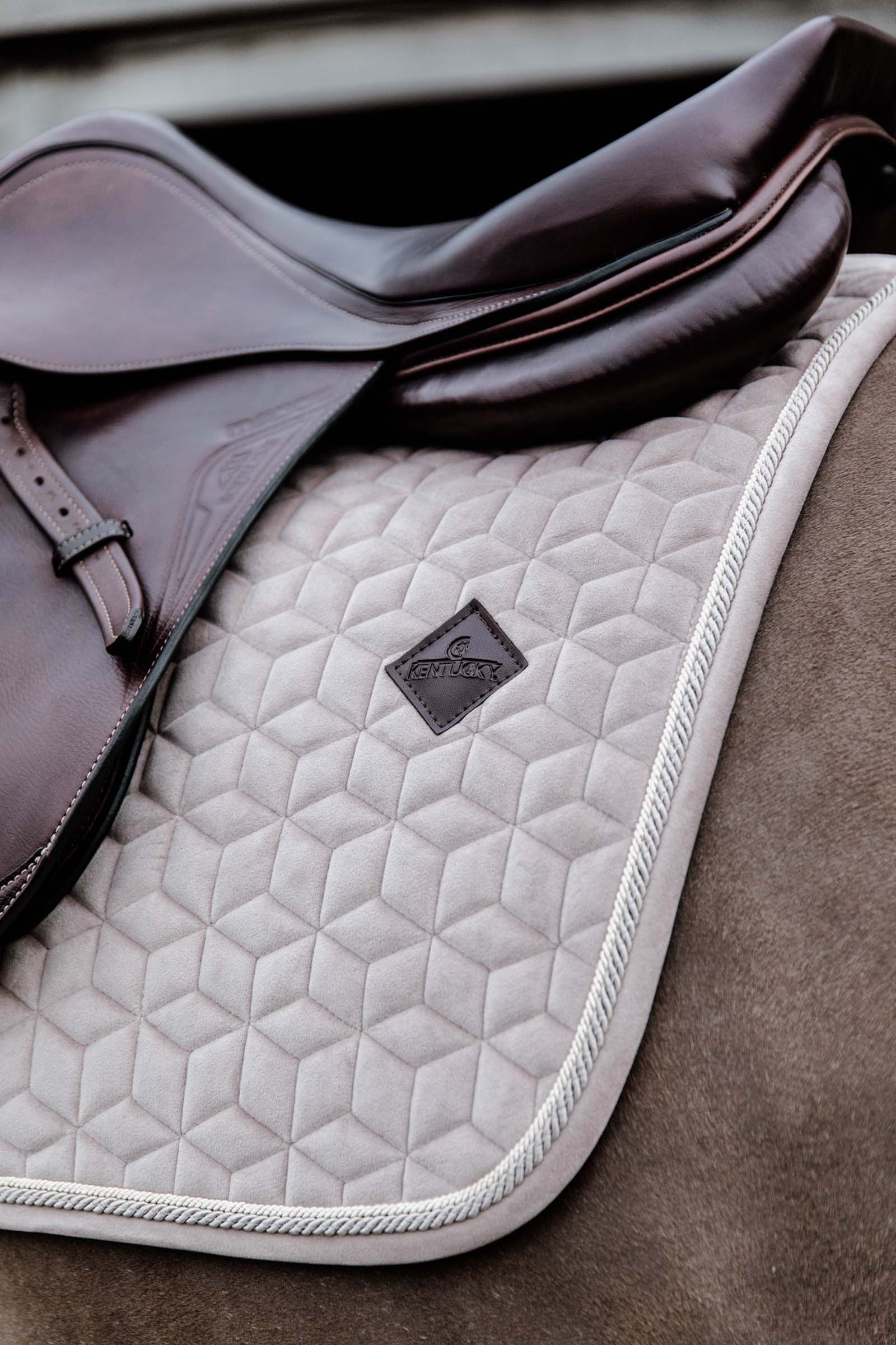 Kentucky Horsewear Velvet Basic czaprak skokowy