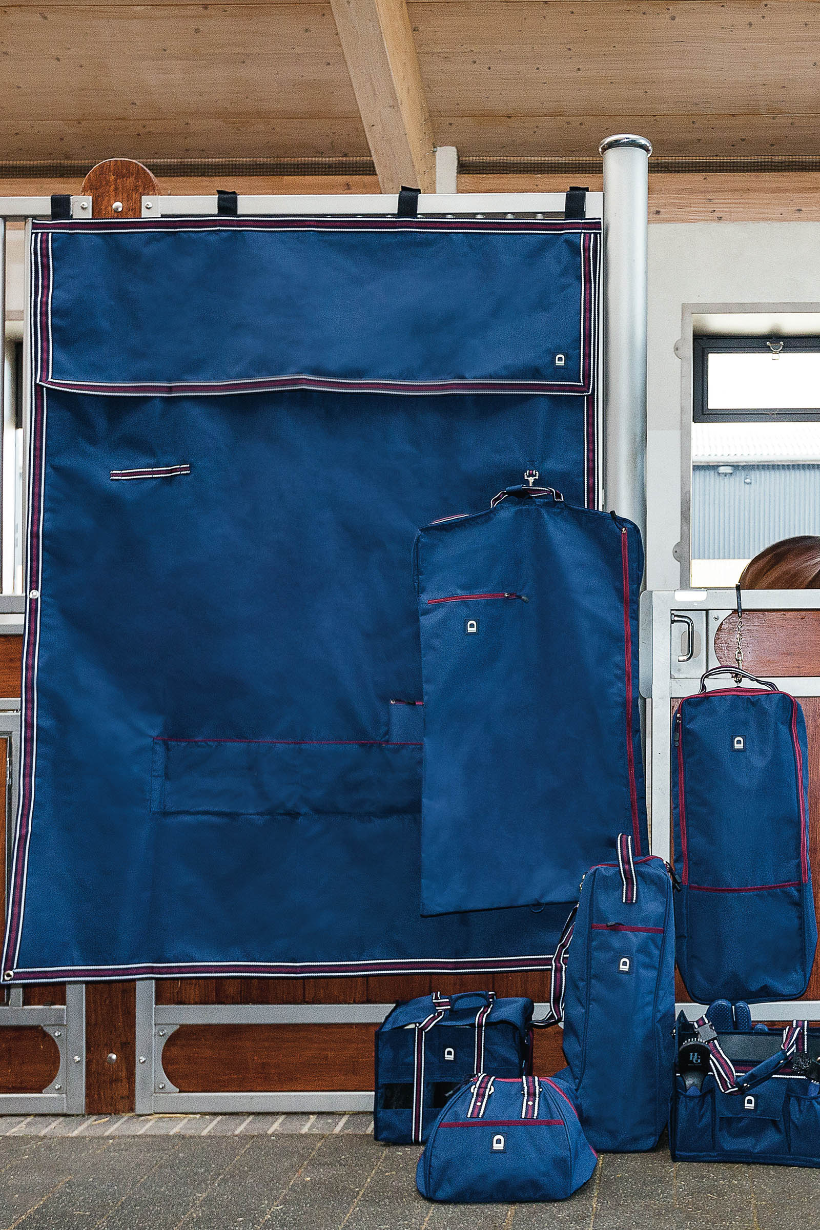 Equipage Grooming Bag