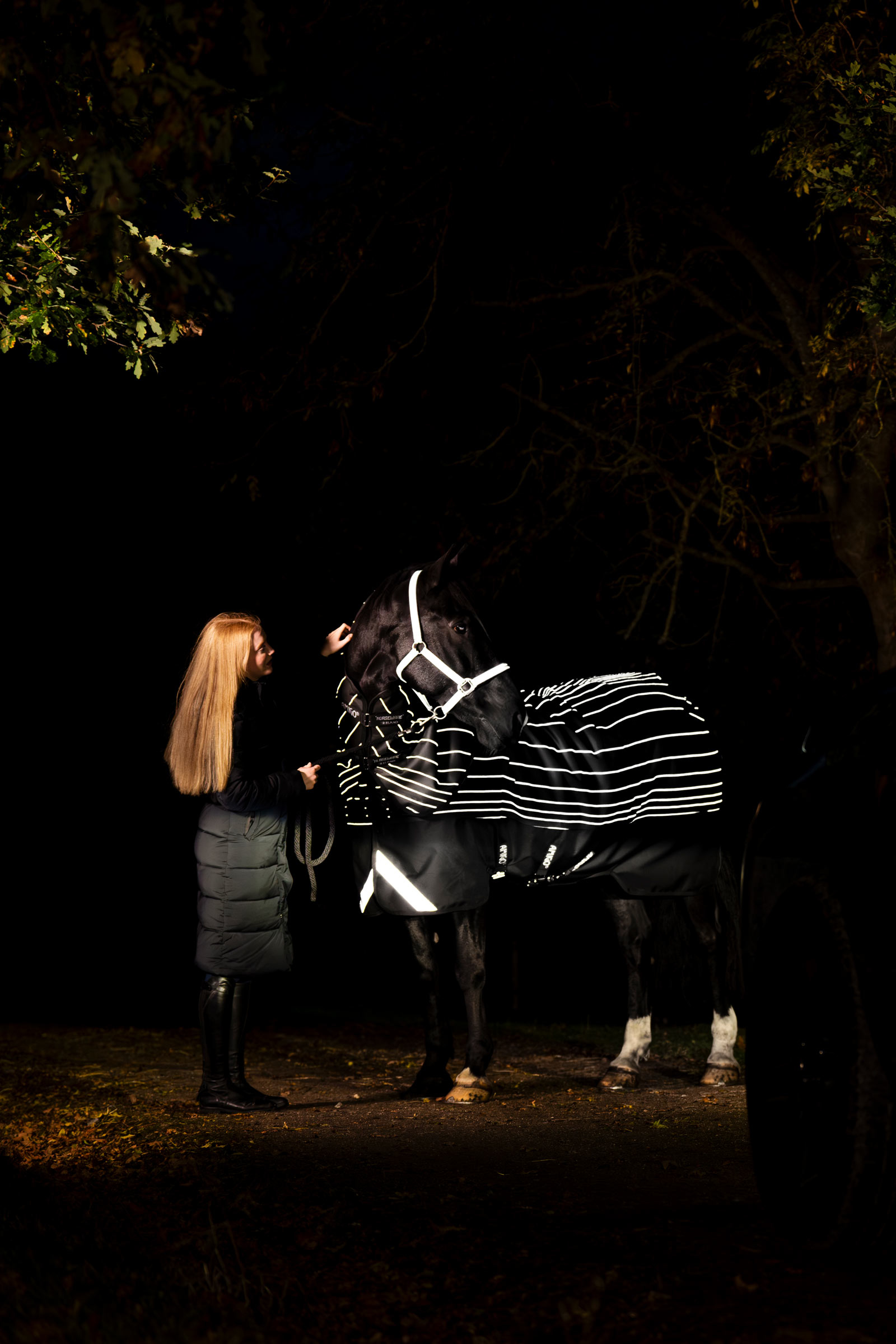 Horseware Amigo 1200D FieldSafe Reflectech Plus derka padokowa, 250 g