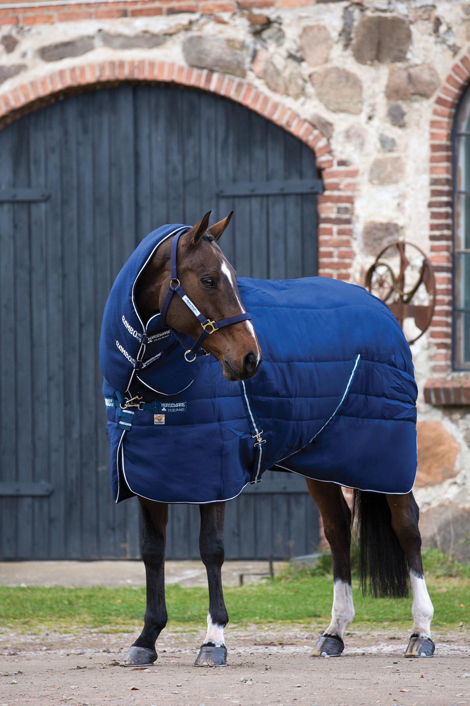 Horseware Rambo Plus Vari-Layer derka stajenna z odpinanym szyjnym, 450 g
