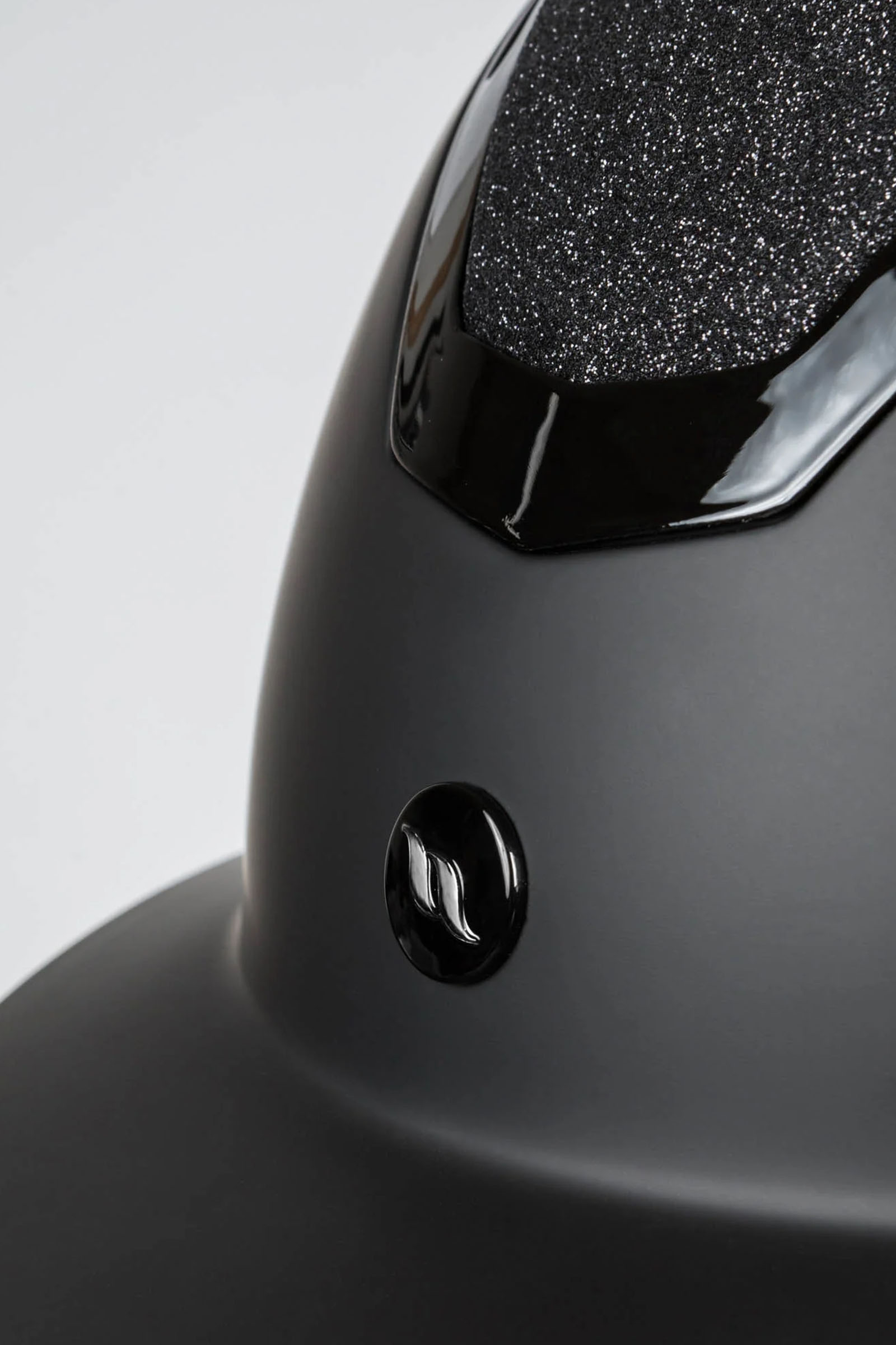 Back on Track Caracas kask jeździecki z gładką górną częścią