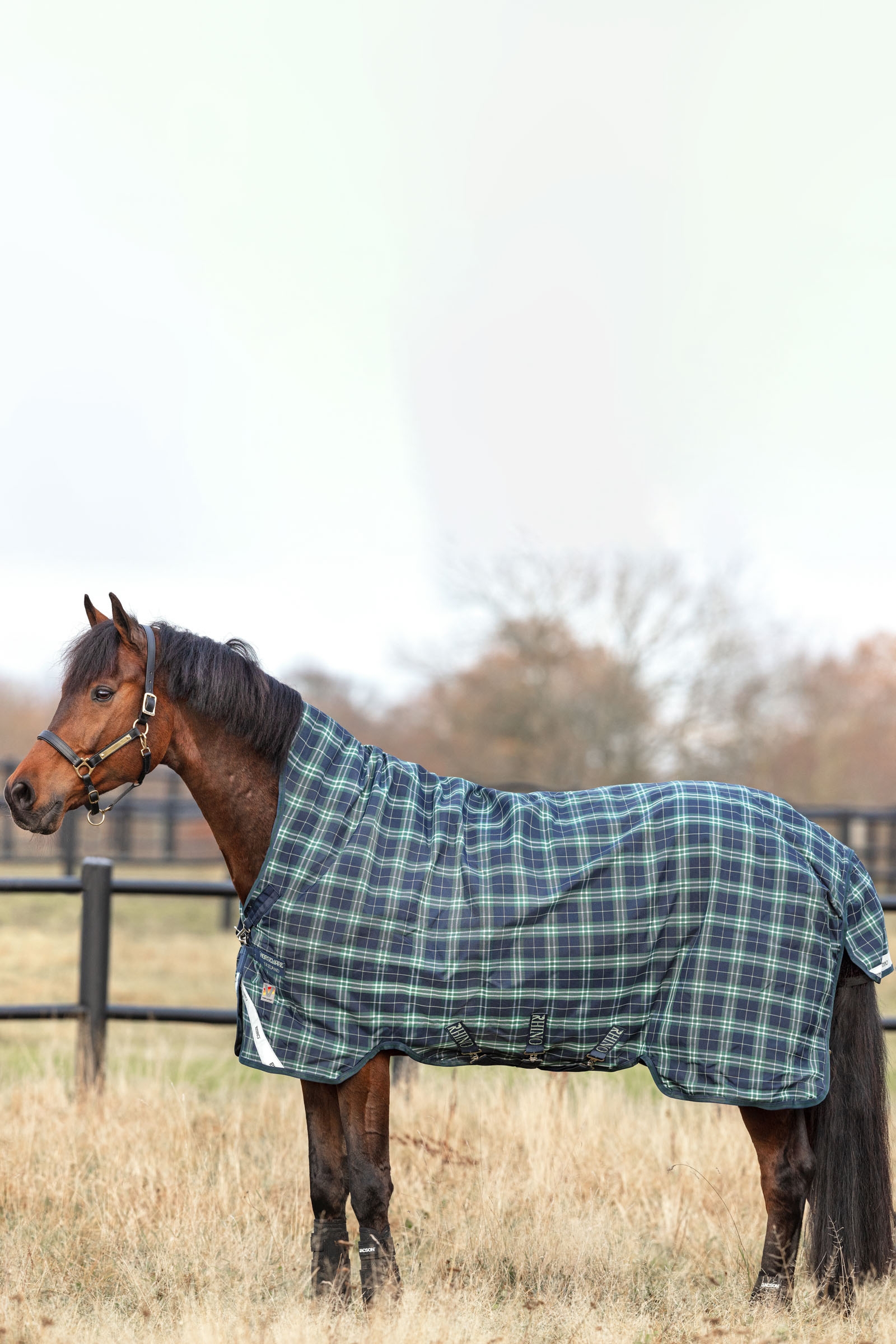 Horseware Rhino Wug Vari-Layer Derka padokowa z wysokim szyjem, 250g