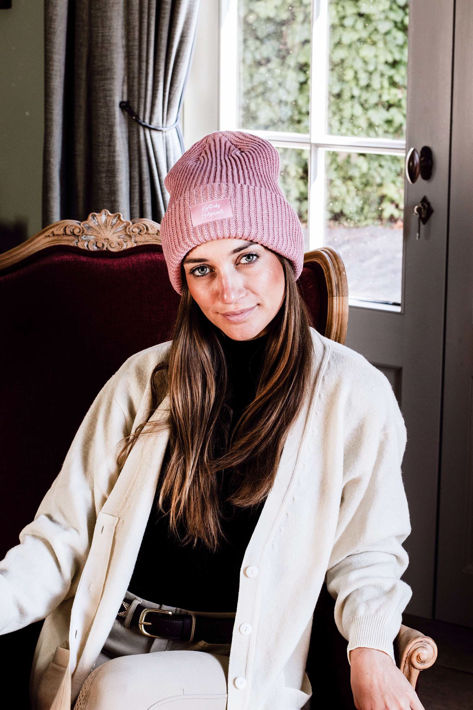 Light Pink Kentucky Horsewear Czapka z połyskliwej dzianiny