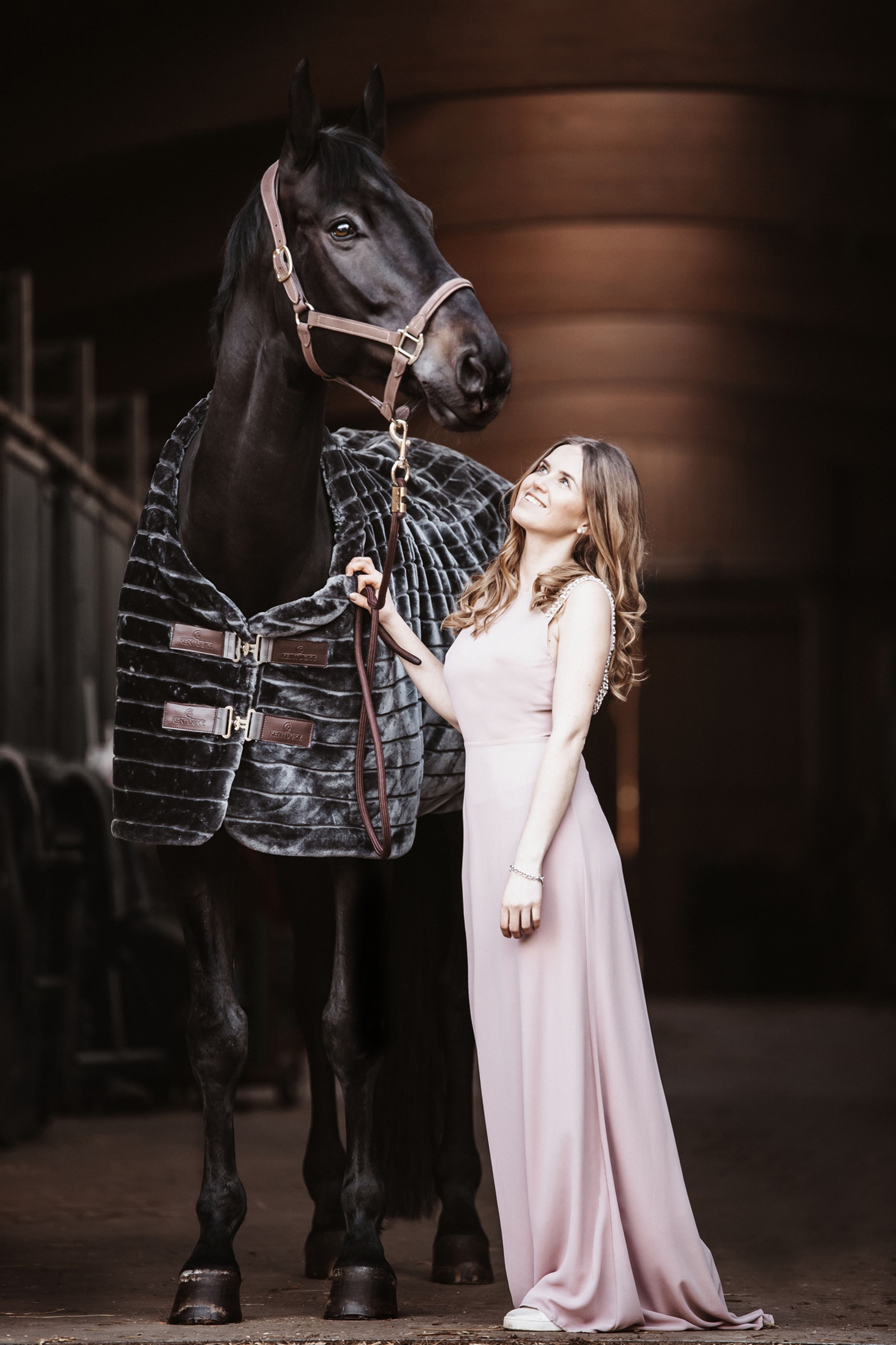 Derka stajenna Kentucky Horsewear ze sztucznego futerka