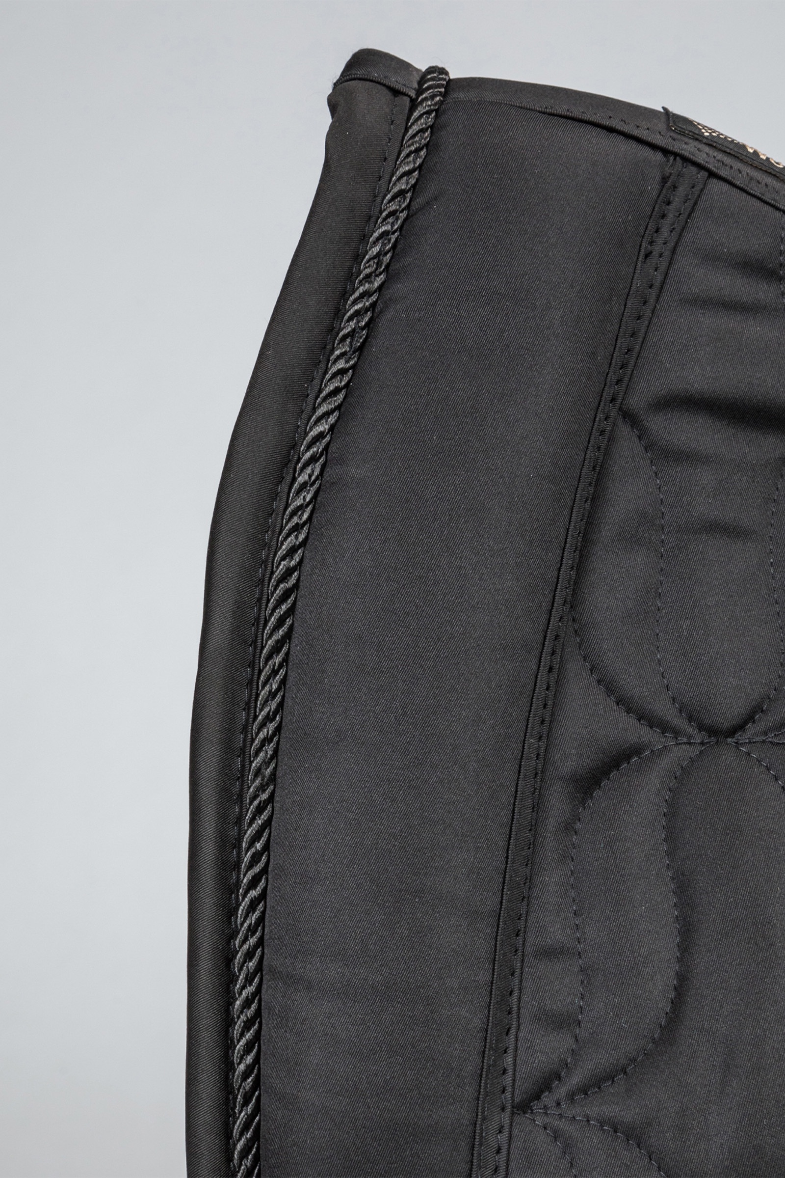 Czaprak ujeżdżeniowy Back on Track Deep Nights