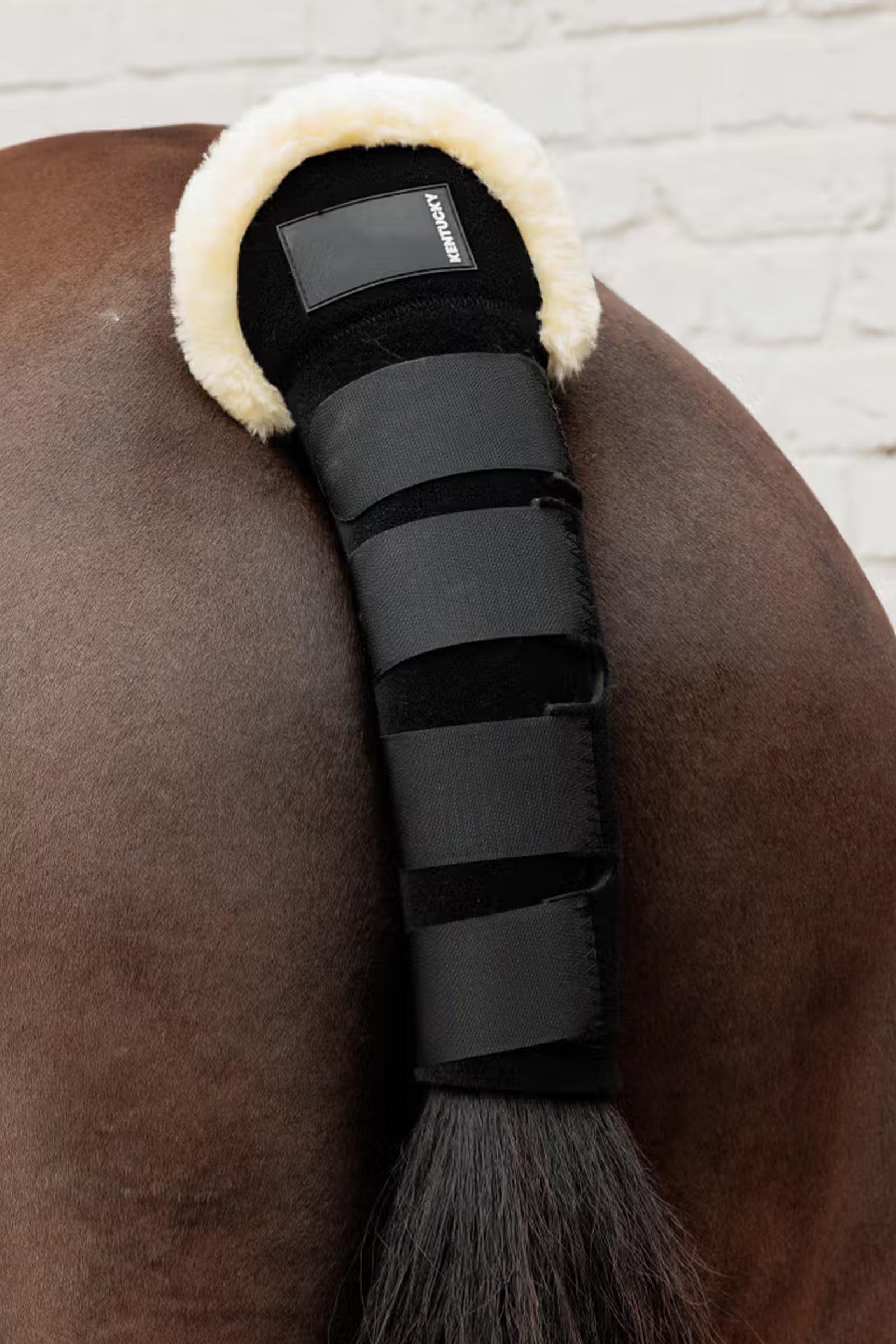 Kentucky Horsewear ochraniacz ogona z owczej sk&oacute;ry  