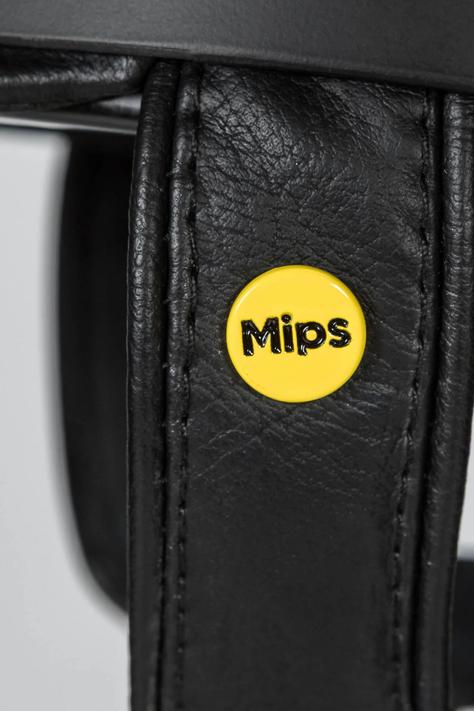 Back on Track Neoz kask jeździecki z gładką g&oacute;rną częścią