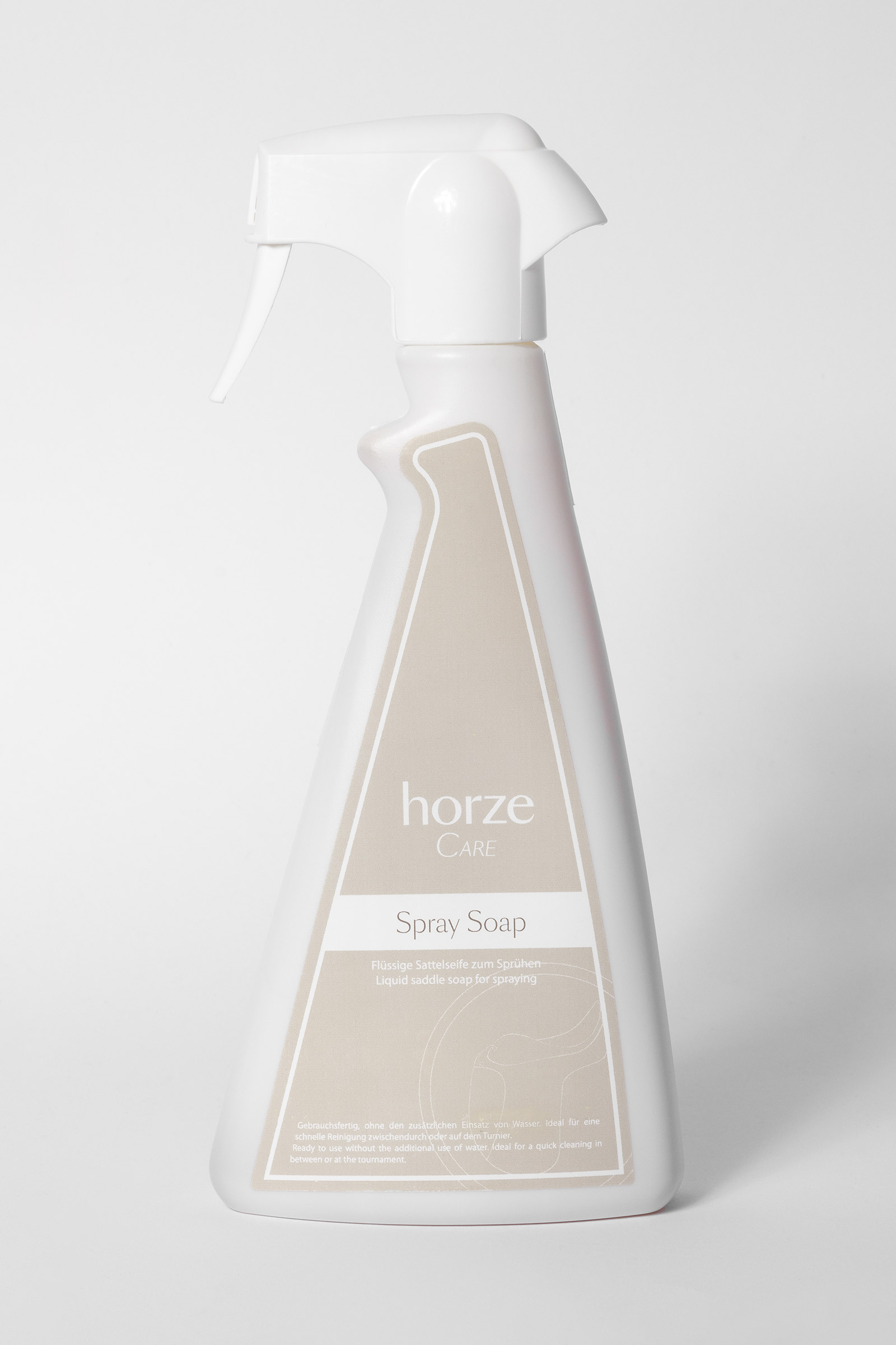 Horze Leather Clean Spray, Preparat do czyszczenia wyrob&oacute;w sk&oacute;rzanych, 500 ml