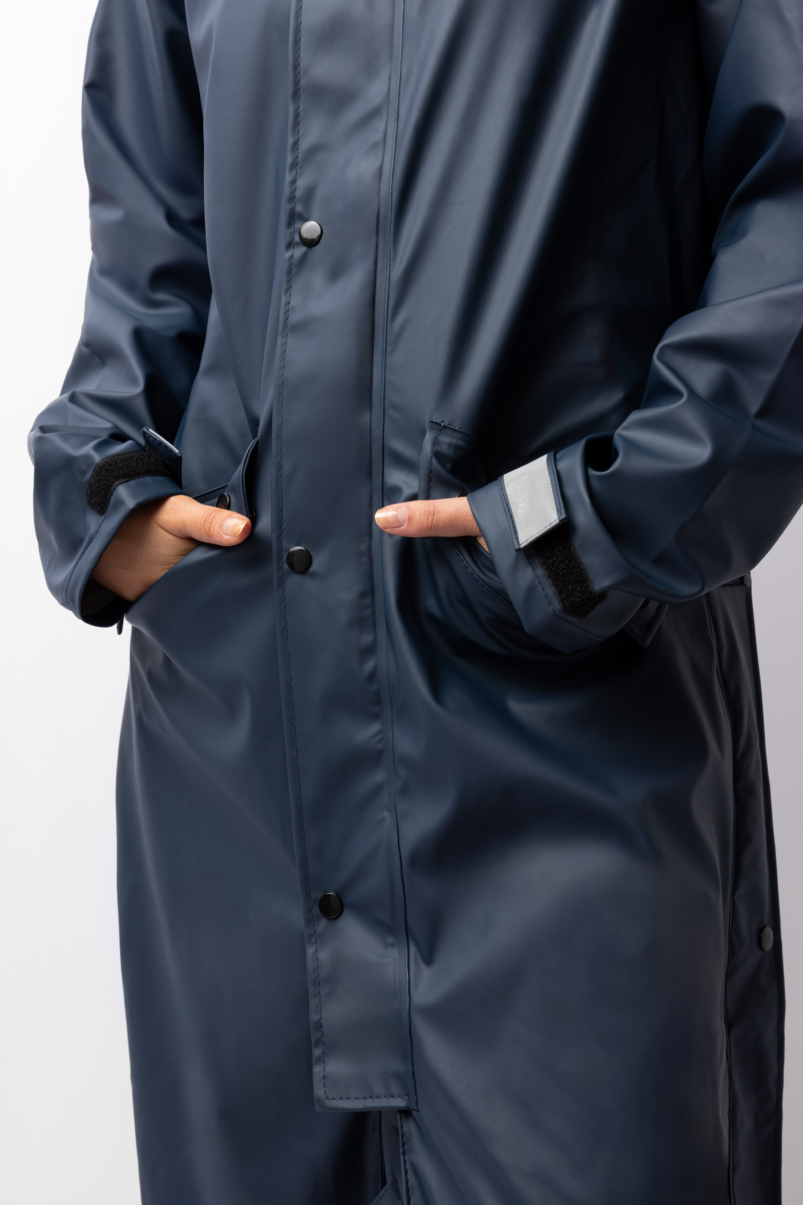 Horze Hazel długi damski płaszcz przeciwdeszczowy z rozcięciami