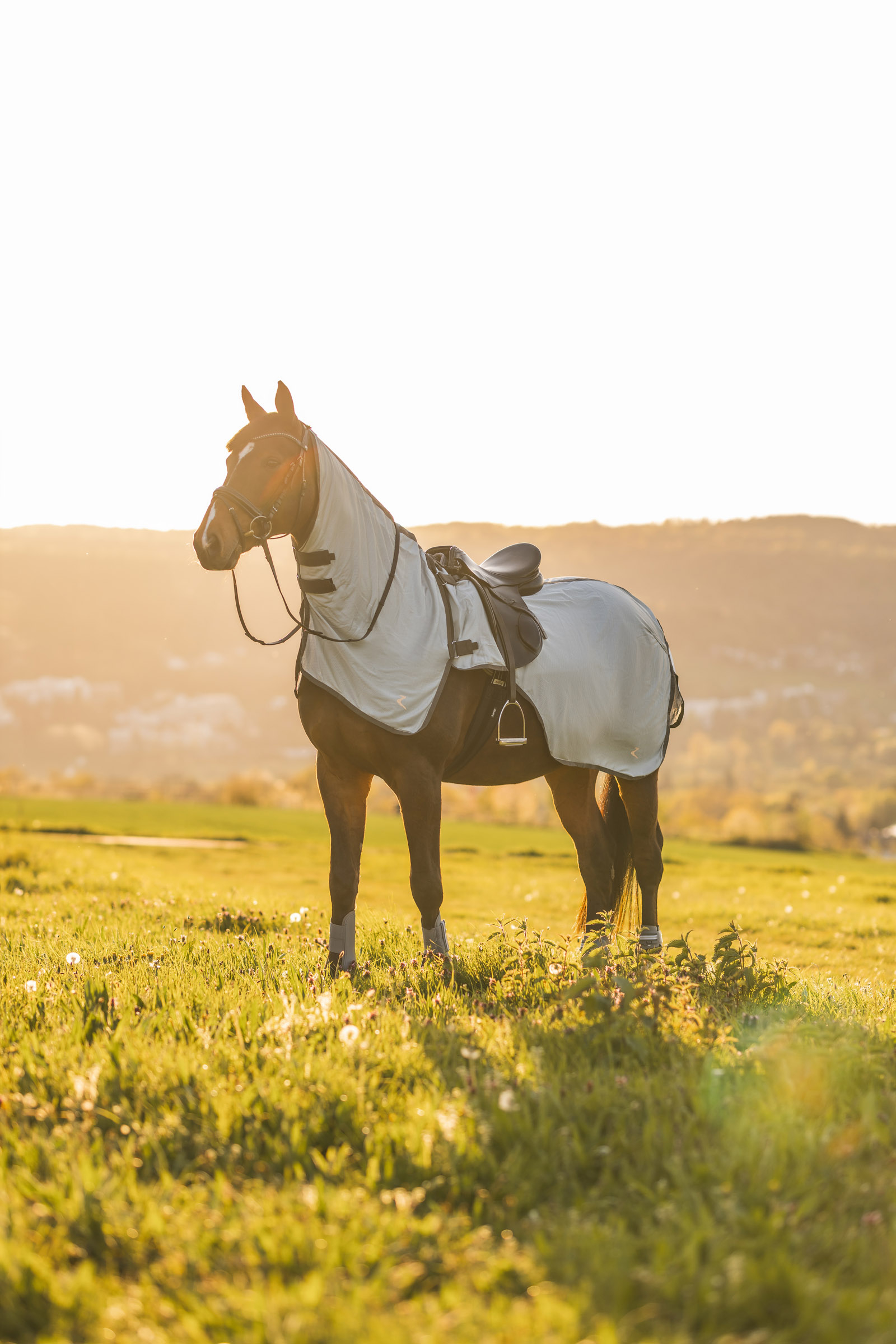 Horze Eira derka przeciw owadom i UV do jazdy z odpinanym kapturem