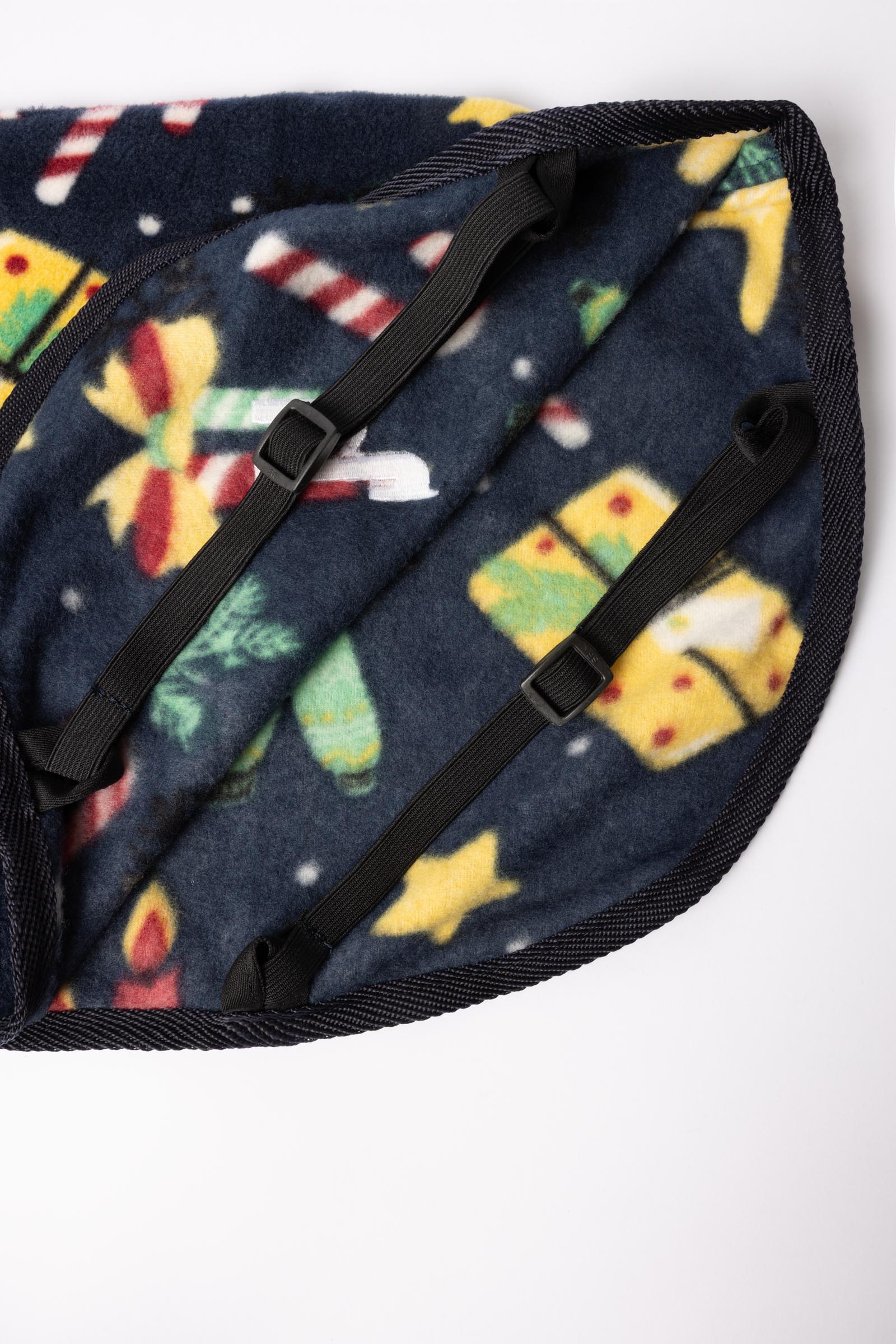 Świąteczny sweter dla ps&oacute;w Horze