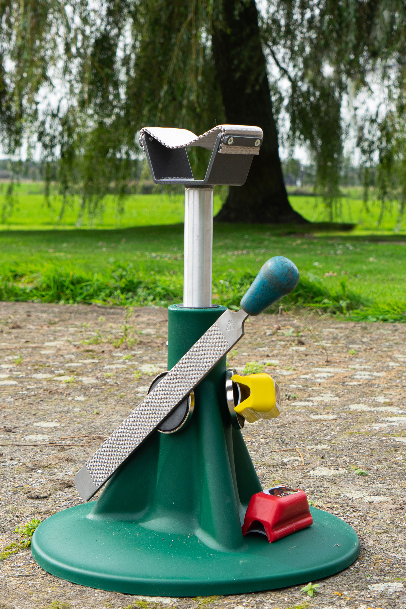 F.R.A. Freedom Riding Articles HoofJack stojak kopytowy  