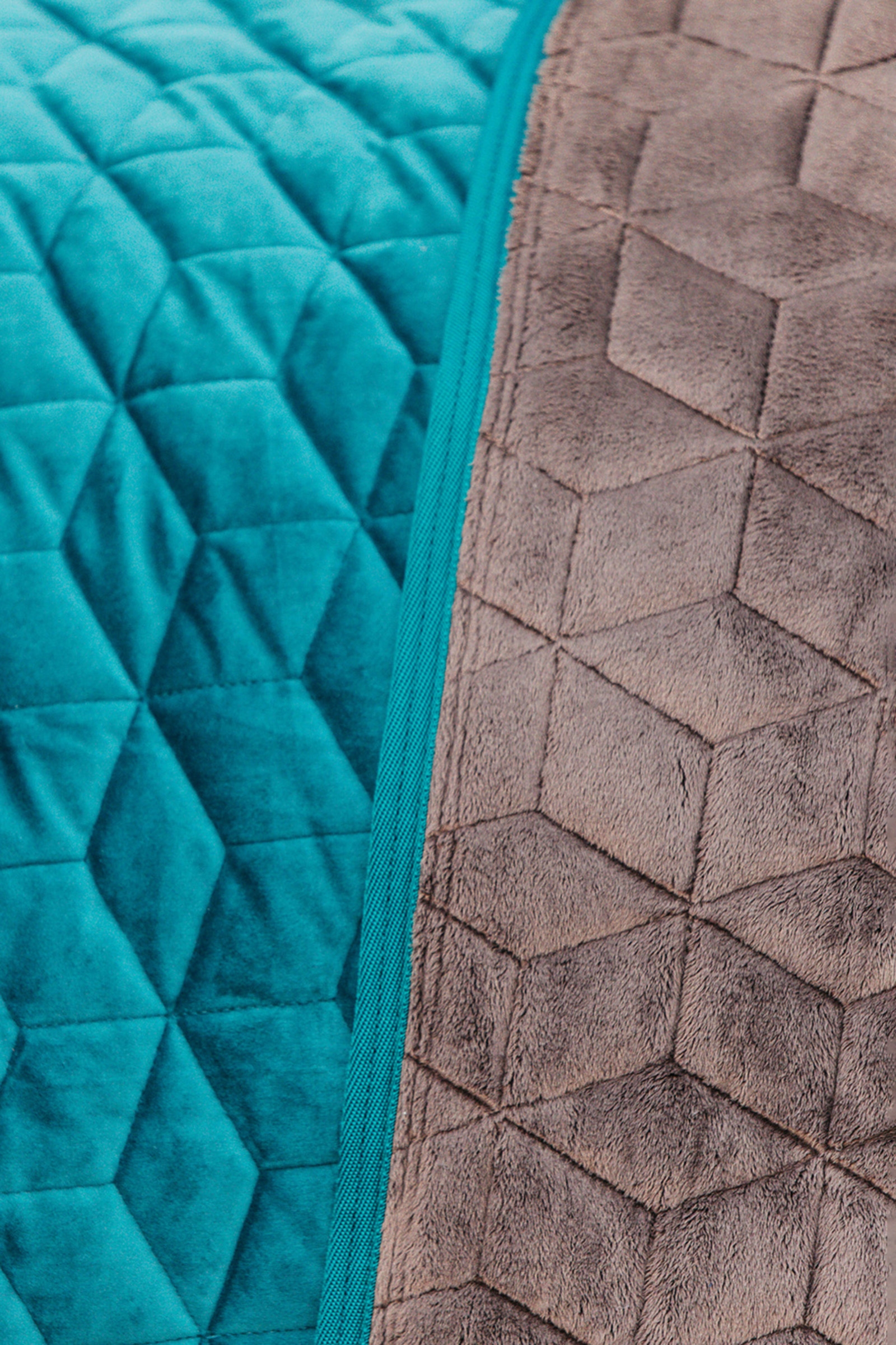 Aksamitna derka na zawody Kentucky Velvet, 160 g