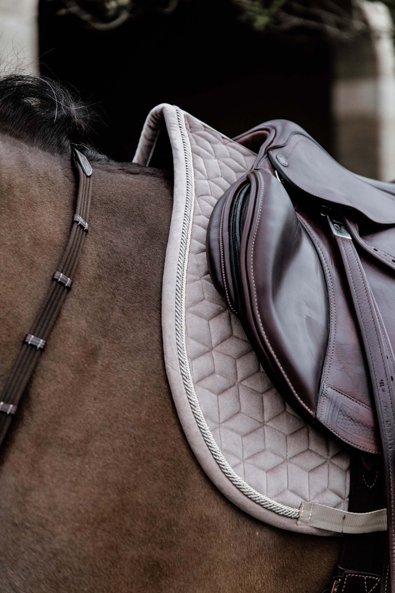 Kentucky Horsewear Velvet Basic czaprak skokowy