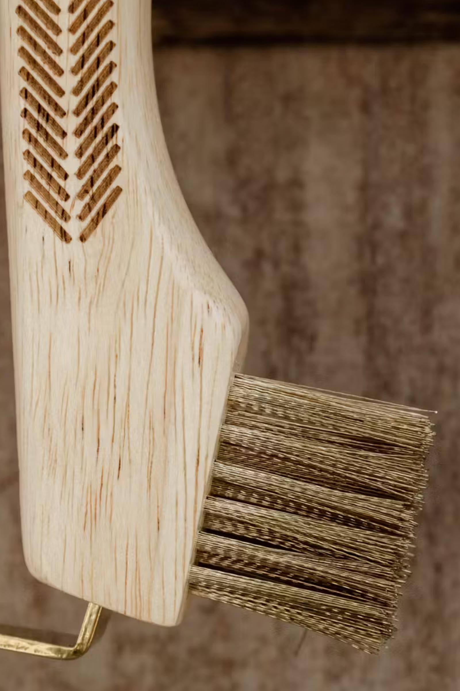 Grooming Deluxe kopystka ze szczotką metalową i magnesem  