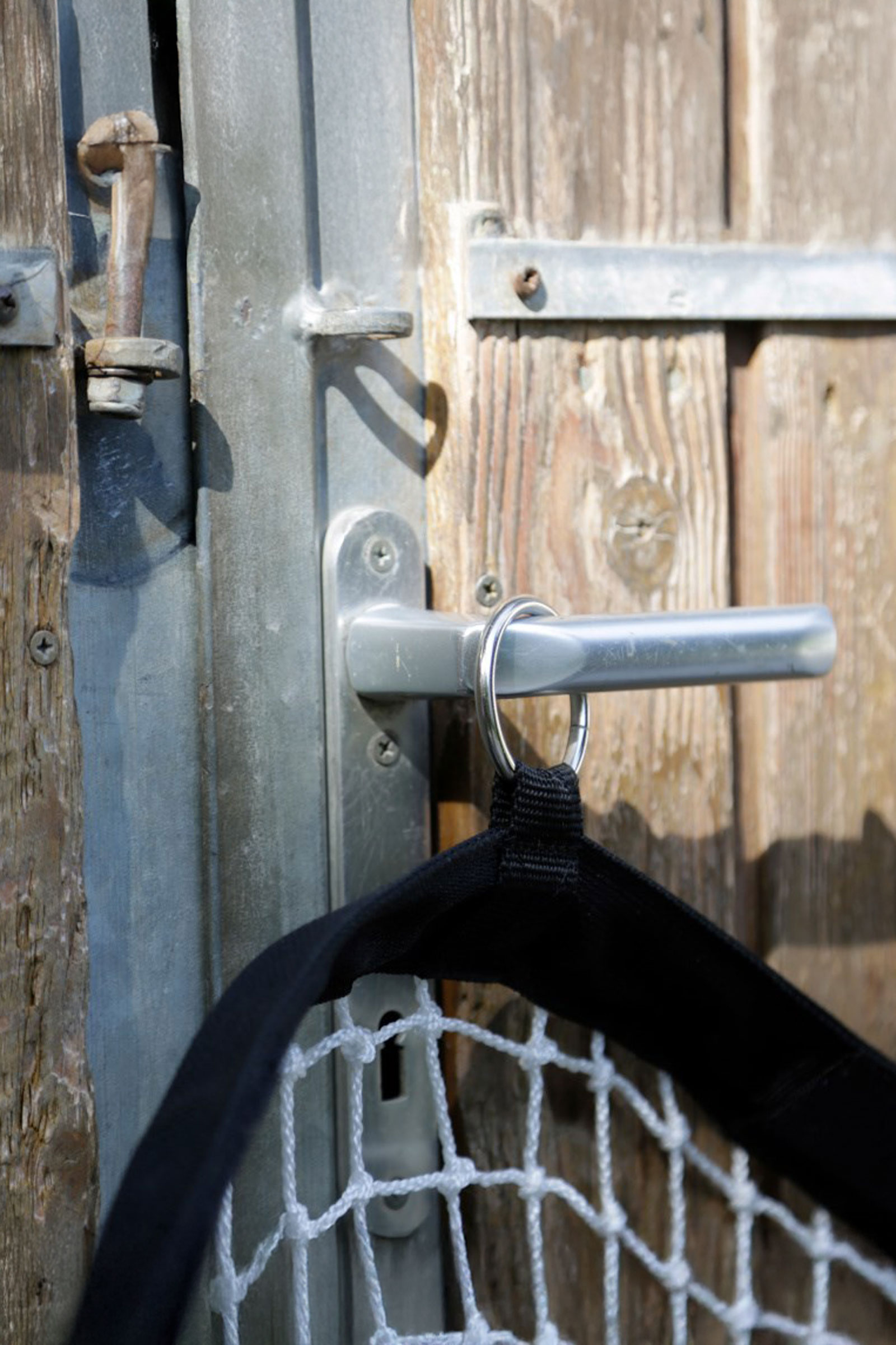 Kerbl Hay net with filling aid, 83x83 cm (3x3cm)