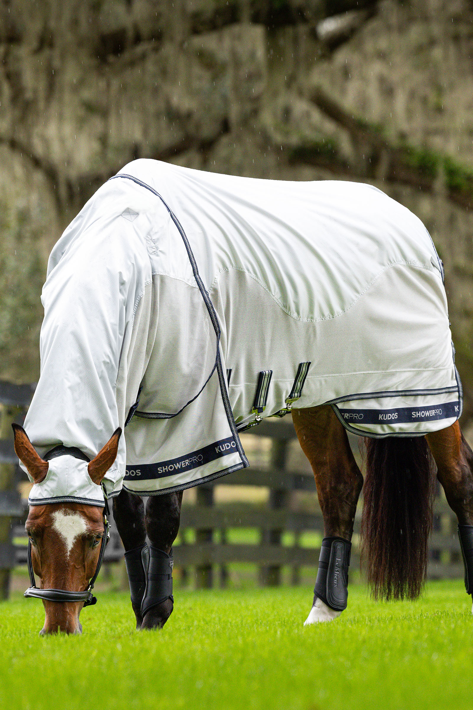 LeMieux Kudos Shower Pro wodoodporna derka przeciw owadom