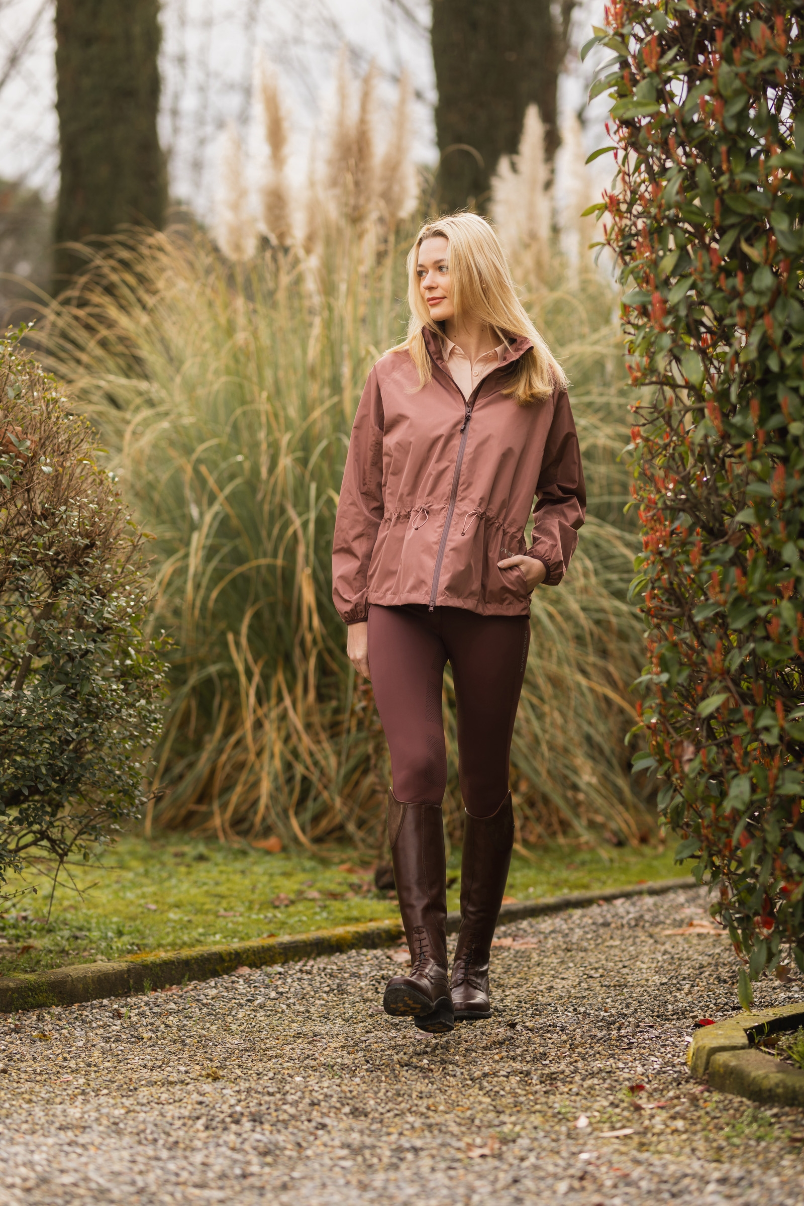 Damska nieprzemakalna kurtka jeździecka B Vertigo Kristina