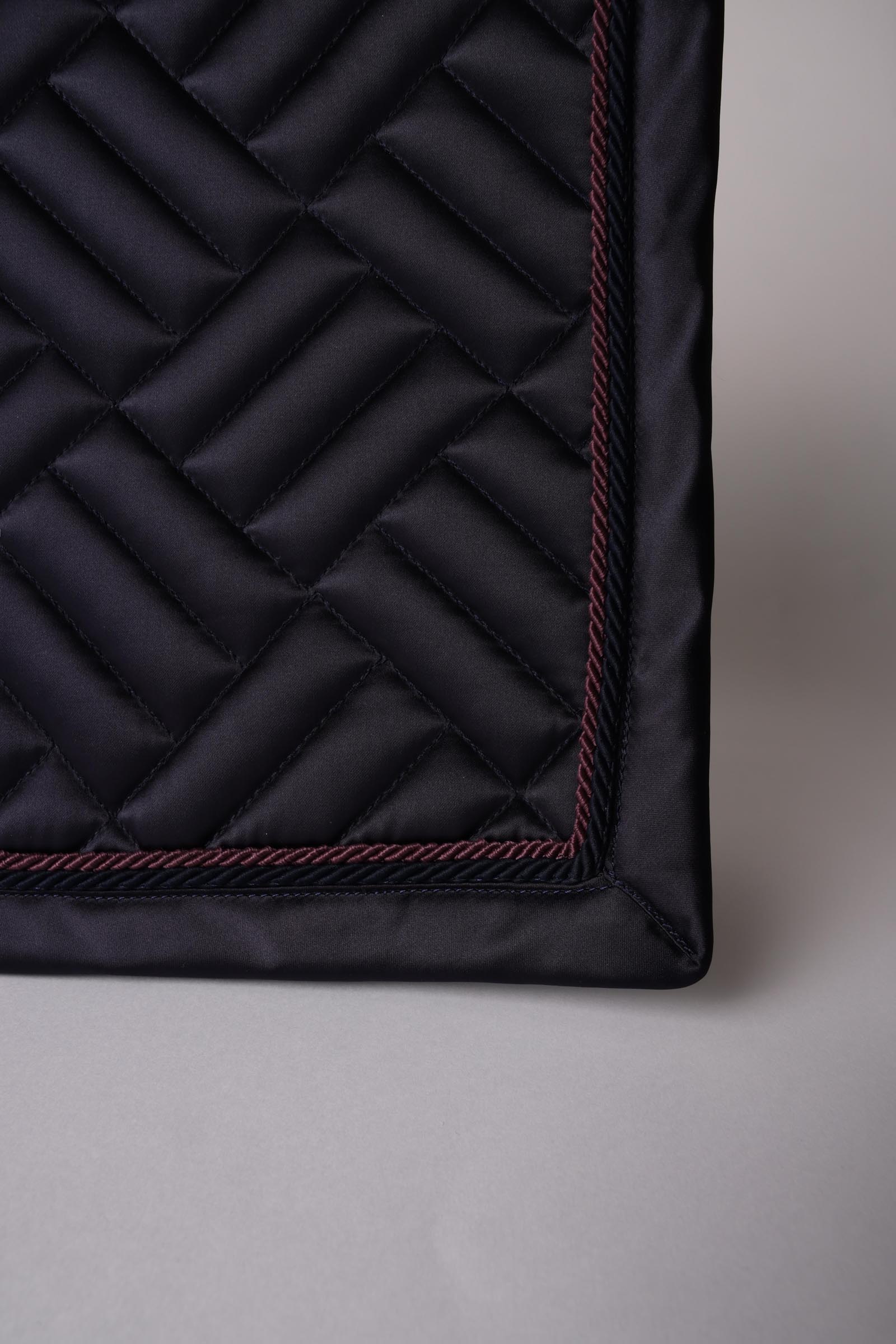 Horze Aachen univerzális nyeregalátét