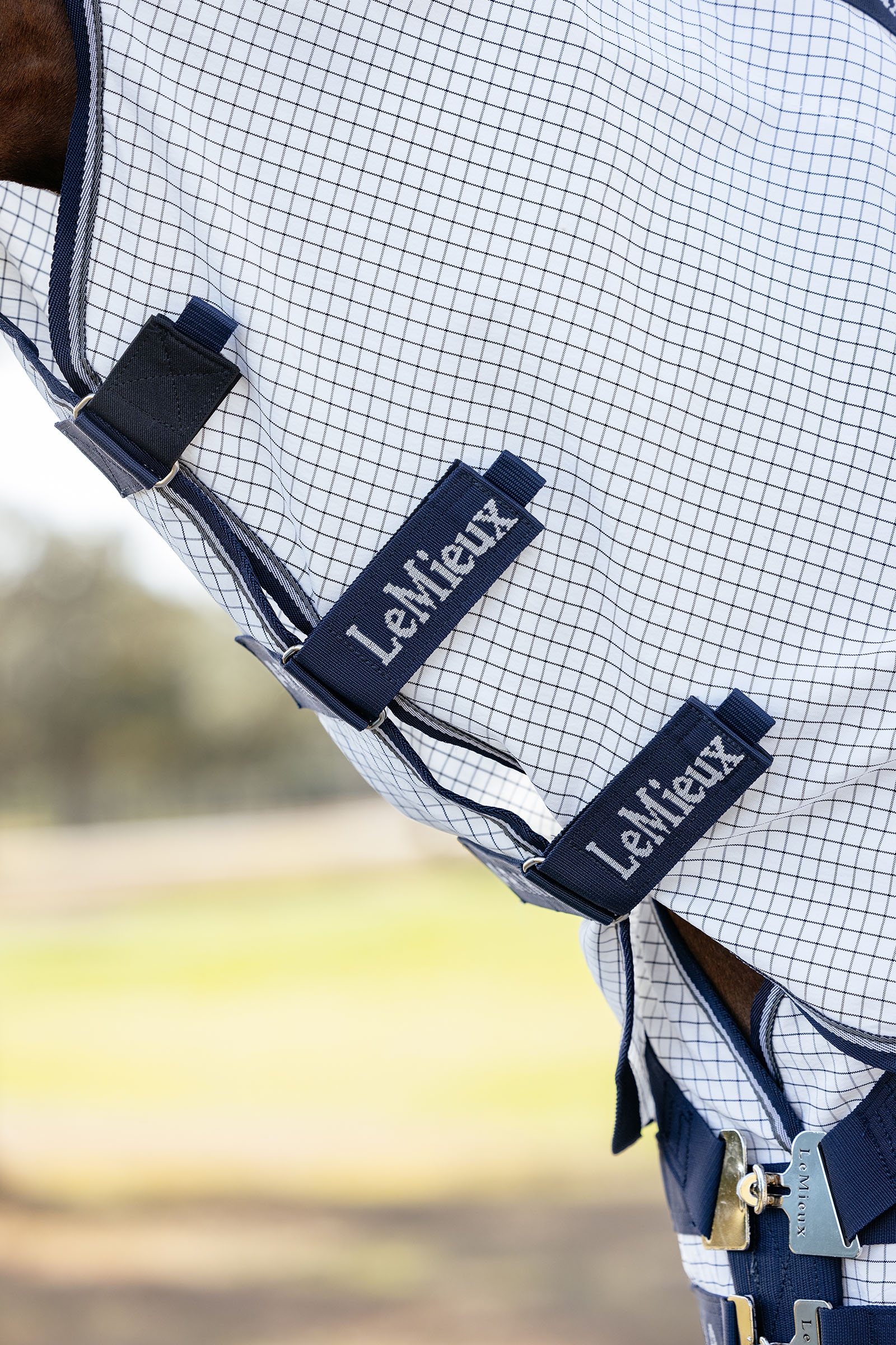 LeMieux Arika 450D derka padokowa z odpinanym kapturkiem, 0g