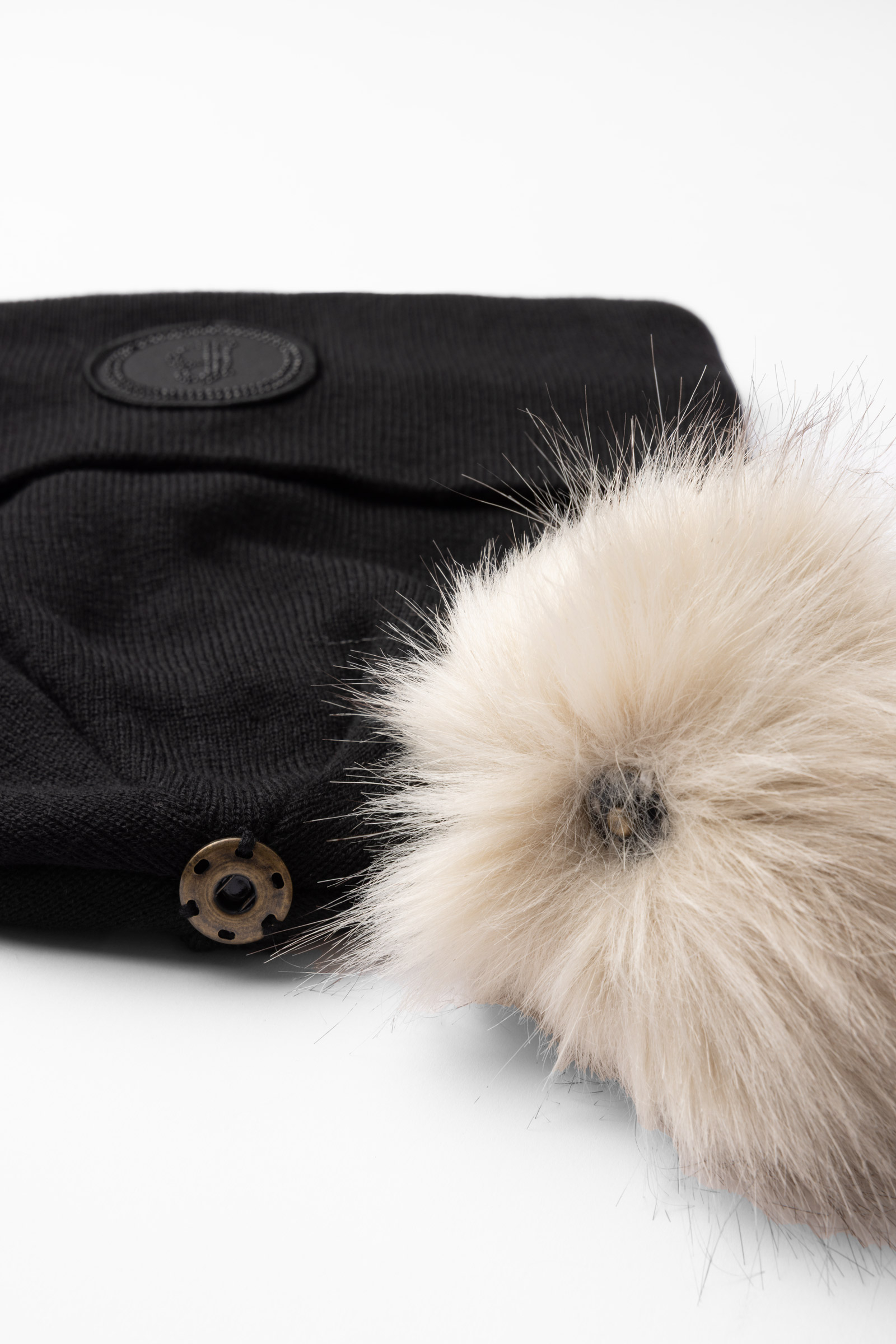 B Vertigo Sydney Dziana czapka z odpinanym pomponem