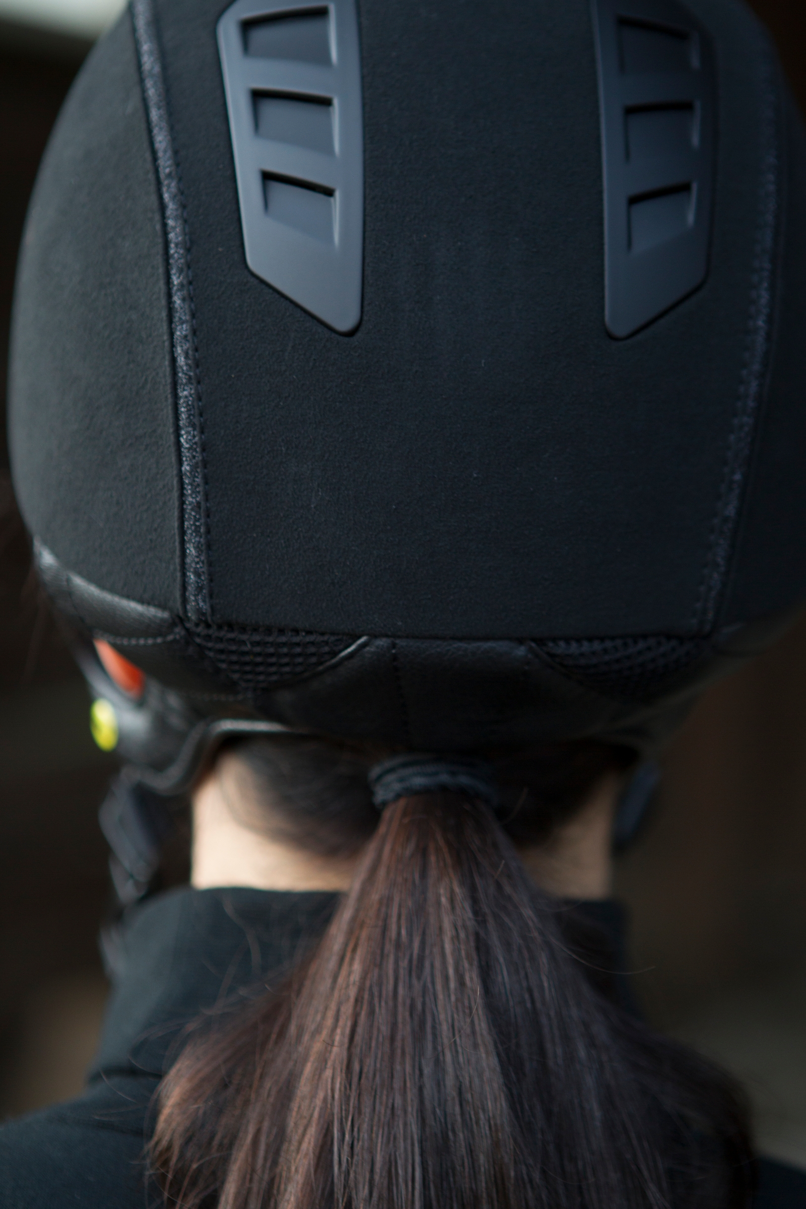 Kask jeździecki Back on Track EQ3 MIPS z mikrofibrą