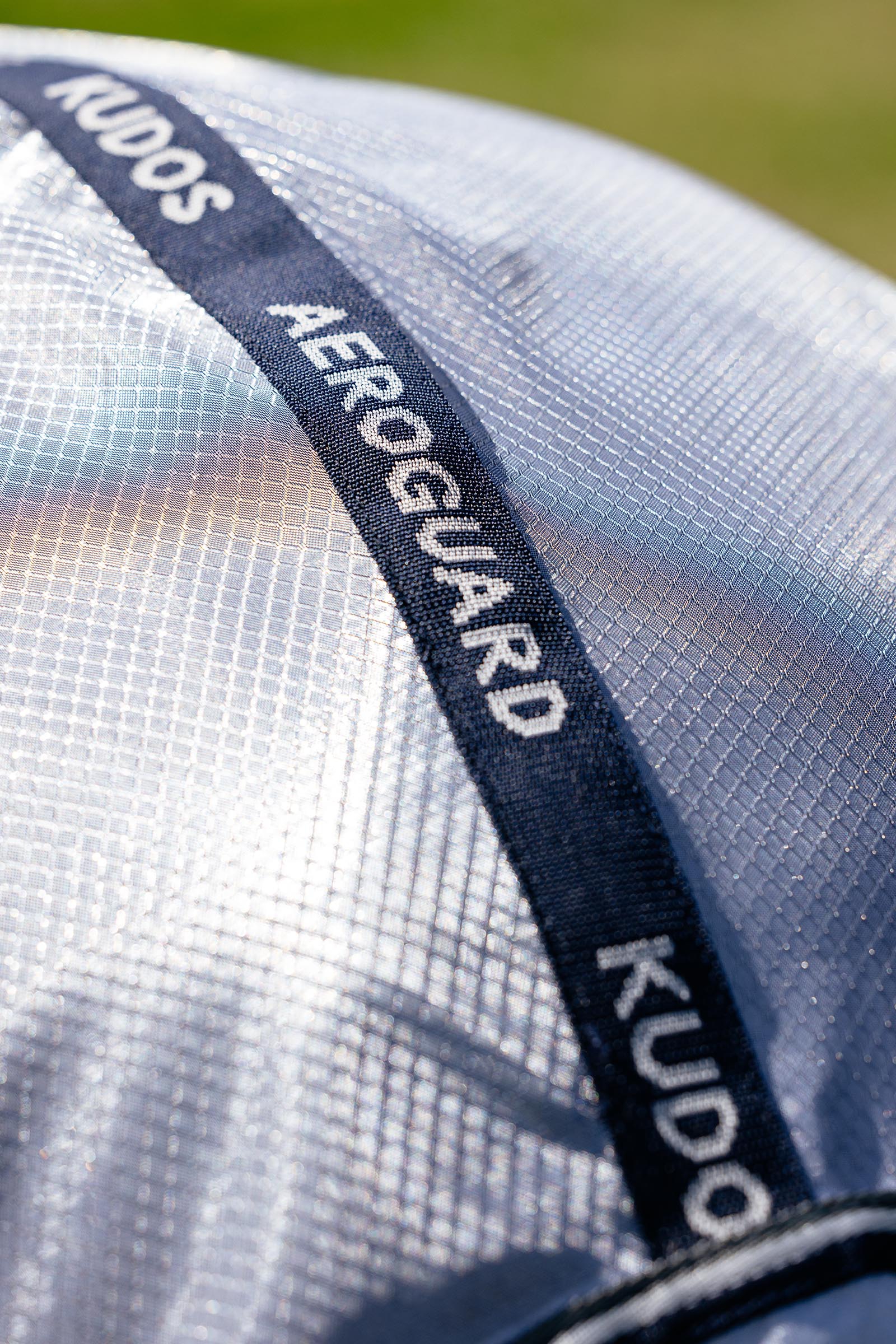 LeMieux Kudos AeroGuard derka przeciw owadom z odpinanym kapturem